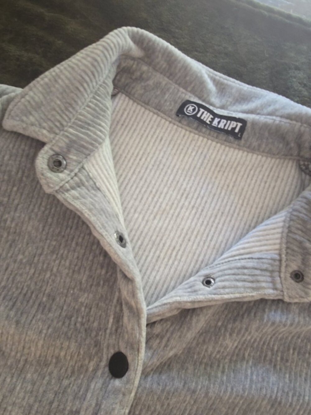 The Kript Grey Ribbed Corduroy Snap Button Shirt Size L
